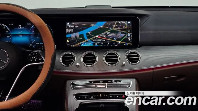 Mercedes-Benz E-Class E-класс W213 E350 4MATIC Exclusive — Фото автомобиля 11
