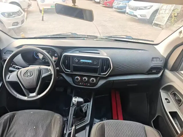 Changan Ruixing EM80 — Фото автомобиля 8