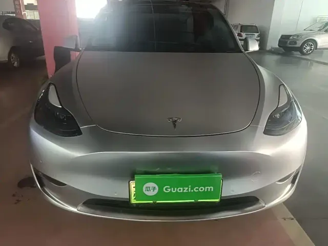 Tesla Model Y — Фото автомобиля 2