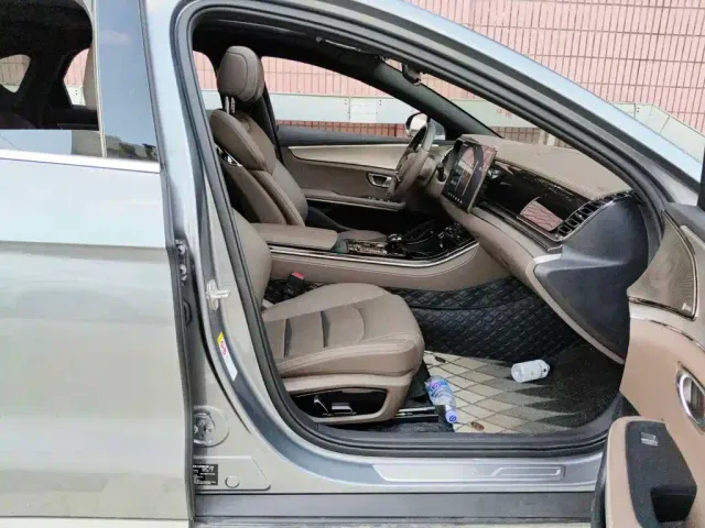 BYD Han — Фото автомобиля 13