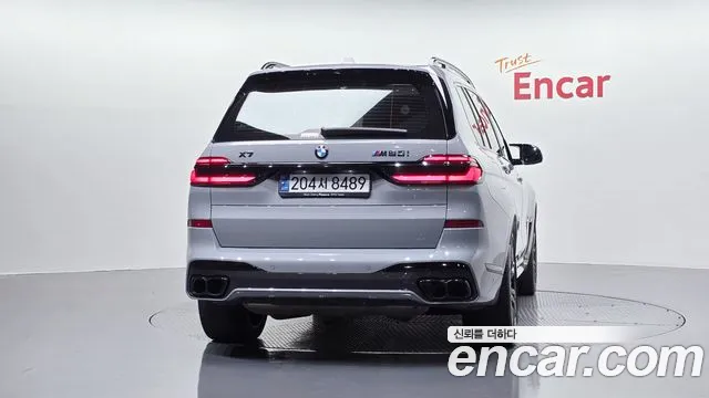 BMW X7 M60i xDrive M Sport 6 мест — Фото автомобиля 4