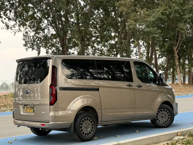 Ford Transit — Фото автомобиля 6