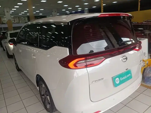 GAC Trumpchi M6 — Фото автомобиля 4