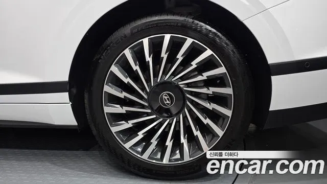 Hyundai Grandeur GN7 — Фото автомобиля 21