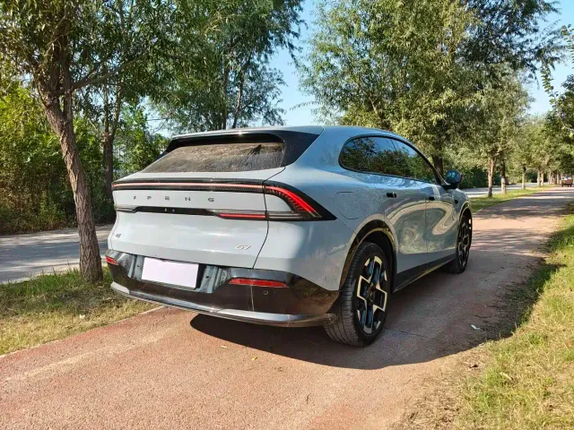 Xpeng G7 — Фото автомобиля 7