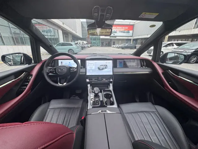 GAC Trumpchi E9 — Фото автомобиля 15