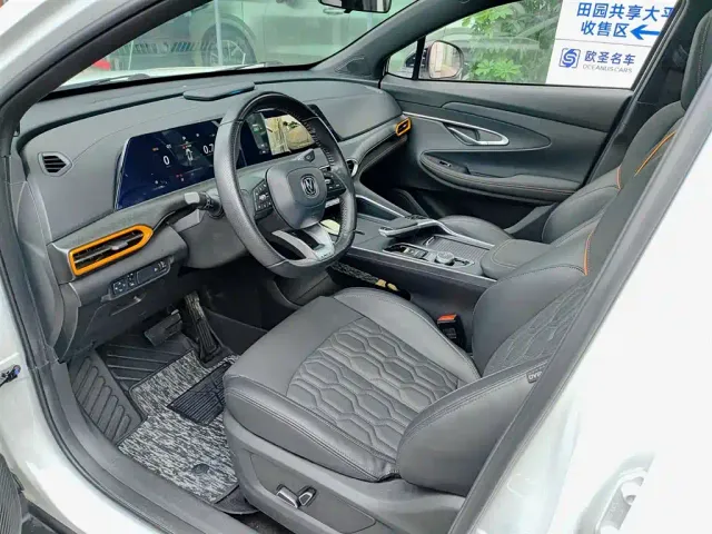 Changan UNI-T — Фото автомобиля 7