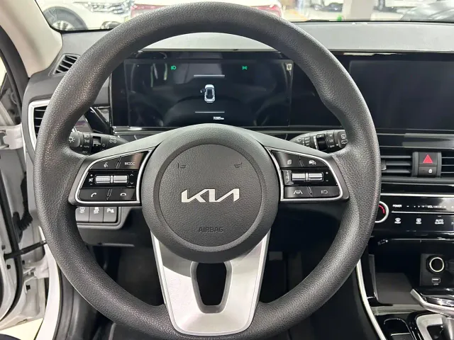 Kia Seltos — Фото автомобиля 8