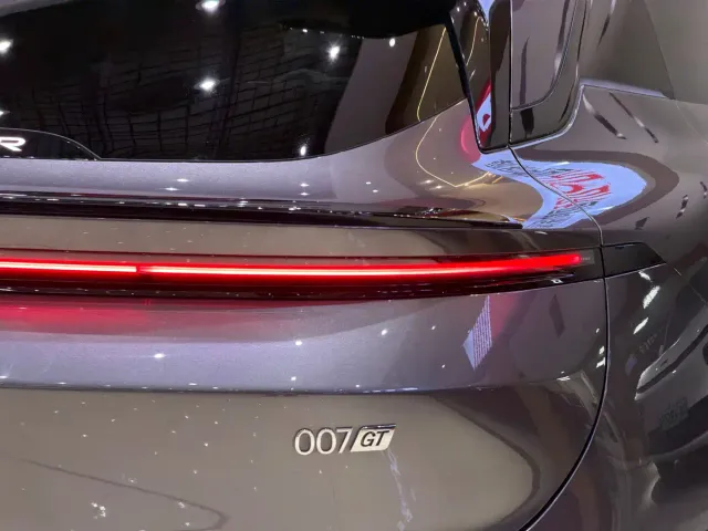 Zeekr 007 GT — Фото автомобиля 4