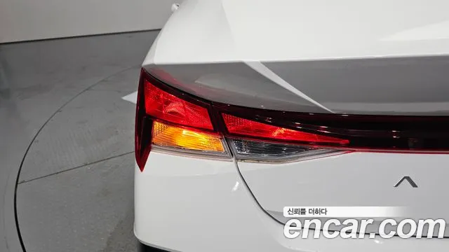 Hyundai AVANTE Новый Avante (CN7) — Фото автомобиля 23