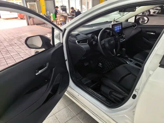 Toyota Corolla — Фото автомобиля 15