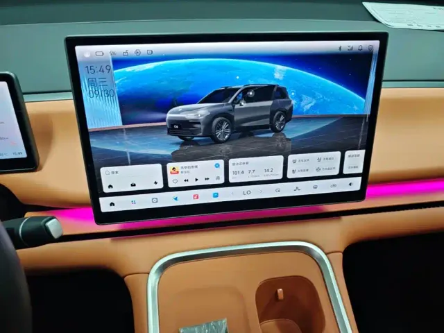 Leapmotor C16 — Фото автомобиля 12