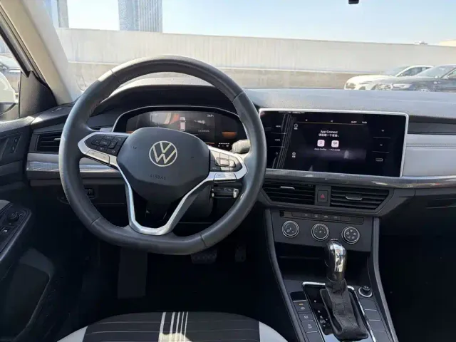 Volkswagen Bora — Фото автомобиля 10