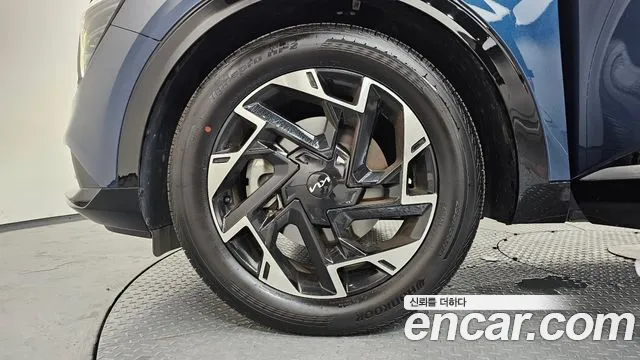 Kia Sportage Sportage 5-е поколение Бензин 1.6 турбо 2WD — Фото автомобиля 5