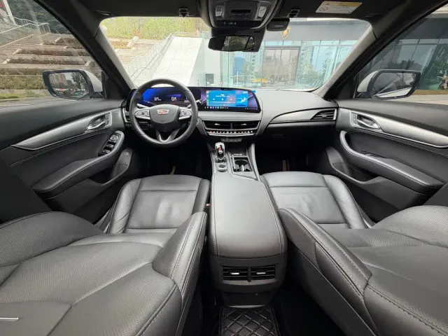 Cadillac CT5 — Фото автомобиля 19