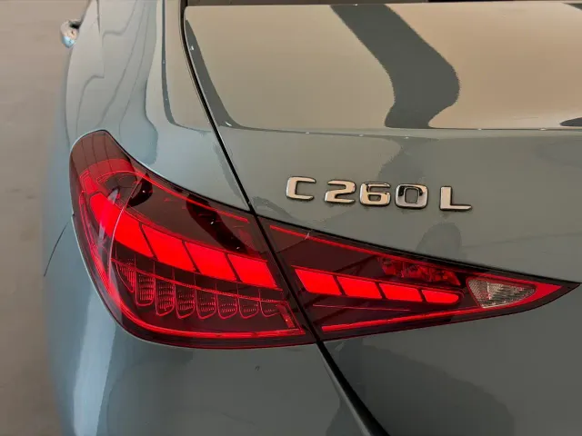 Mercedes-Benz C-Class — Фото автомобиля 7
