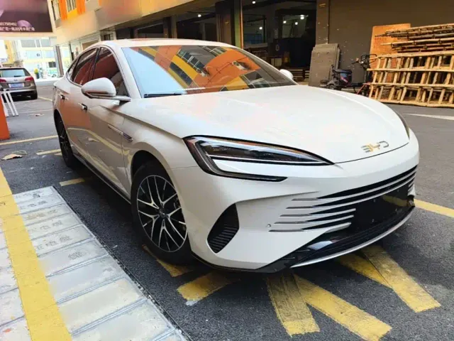 BYD Seal 07 DM-i — Фото автомобиля 3