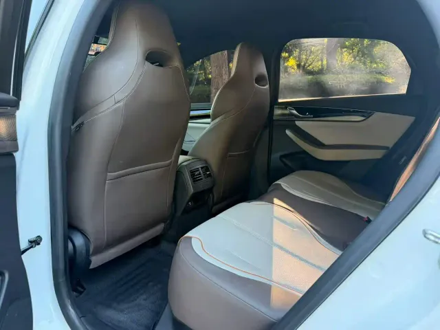 BYD Qin PLUS — Фото автомобиля 6