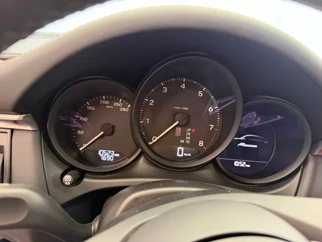 Porsche Macan — Фото автомобиля 3
