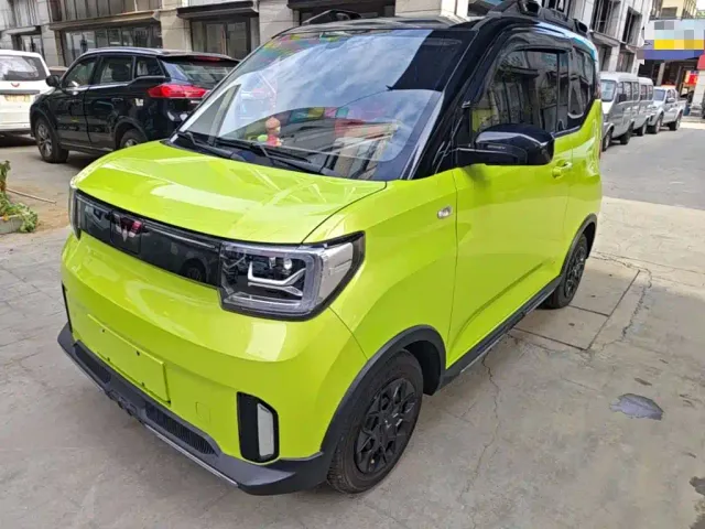 Фотография автомобиля — Wuling Hongguang Mini EV