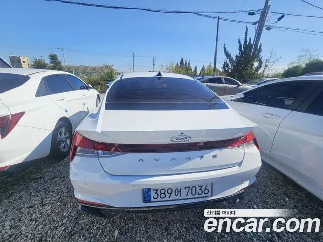 Hyundai Avante — Фото автомобиля 4