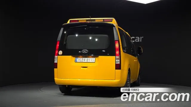 Hyundai Staria Staria L3.5 Школьный автобус — Фото автомобиля 4