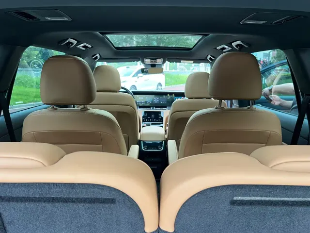 Li Auto ONE — Фото автомобиля 16