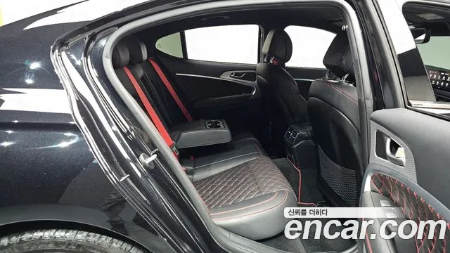 Genesis G70 New — Фото автомобиля 17