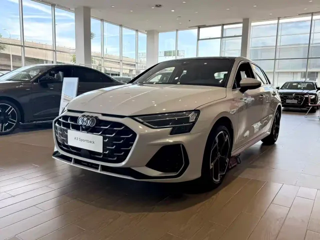 Фотография автомобиля — Audi A3