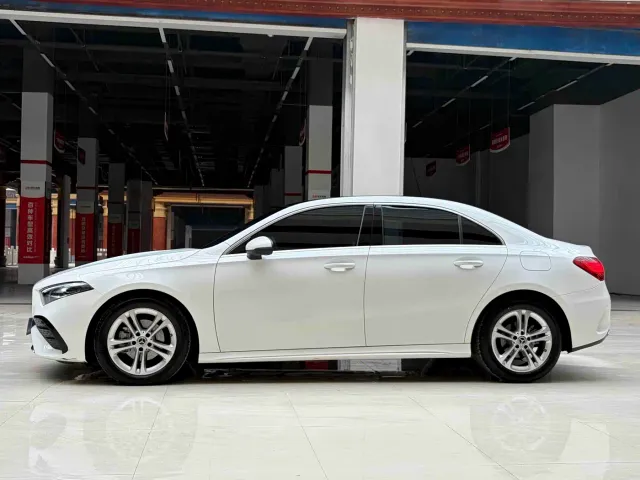 Mercedes-Benz A-Class — Фото автомобиля 4