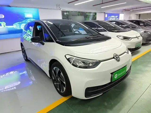 Volkswagen ID.3 — Фото автомобиля 3