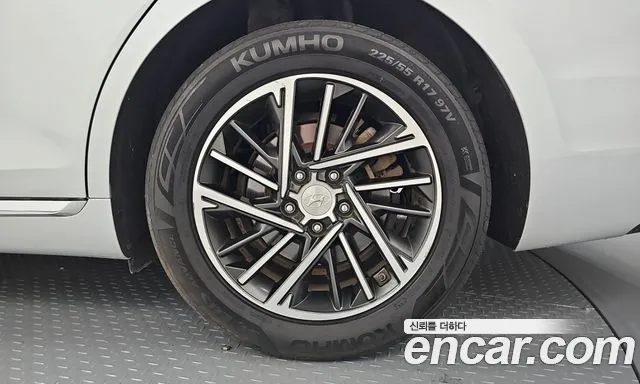 Hyundai Grandeur New — Фото автомобиля 6