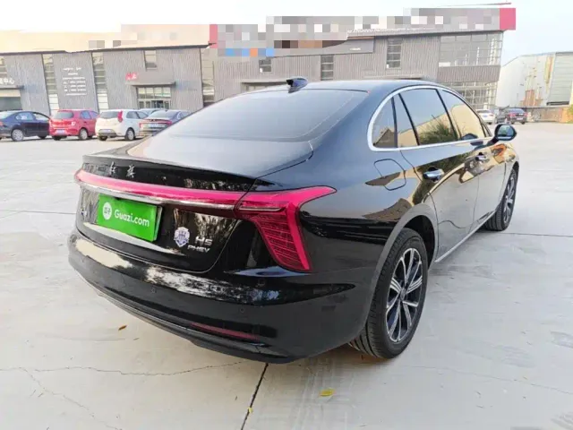 Hongqi H5 PHEV — Фото автомобиля 6