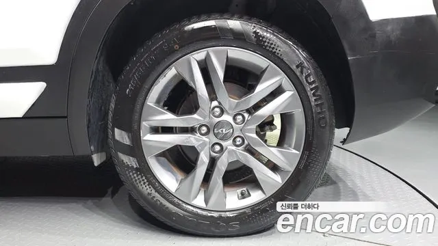 Kia Seltos — Фото автомобиля 6