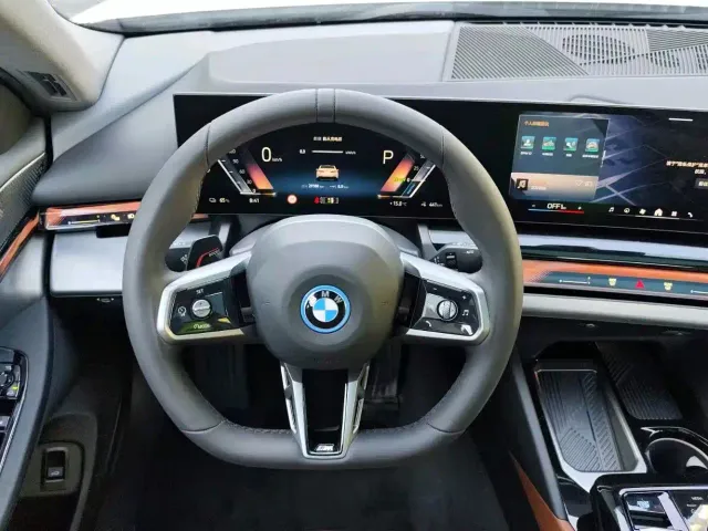 BMW i5 — Фото автомобиля 8
