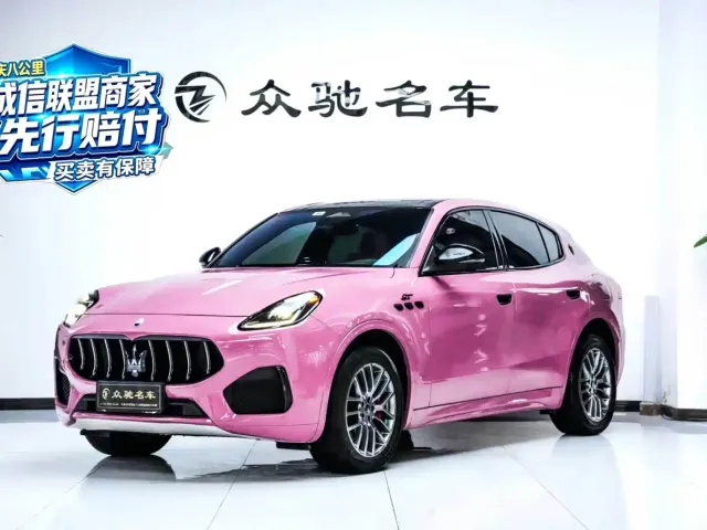 Фотография автомобиля — Maserati Grecale