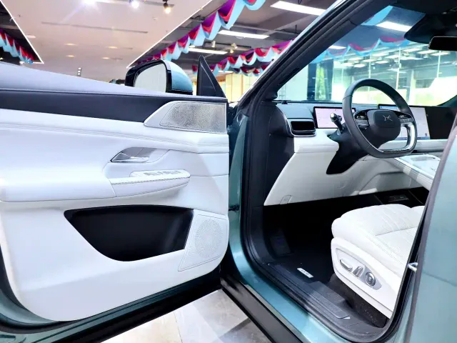 Xpeng G9 — Фото автомобиля 8