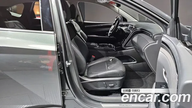 Hyundai Tucson Tucson (NX4) Бензин 1.6 Turbo 4WD — Фото автомобиля 10