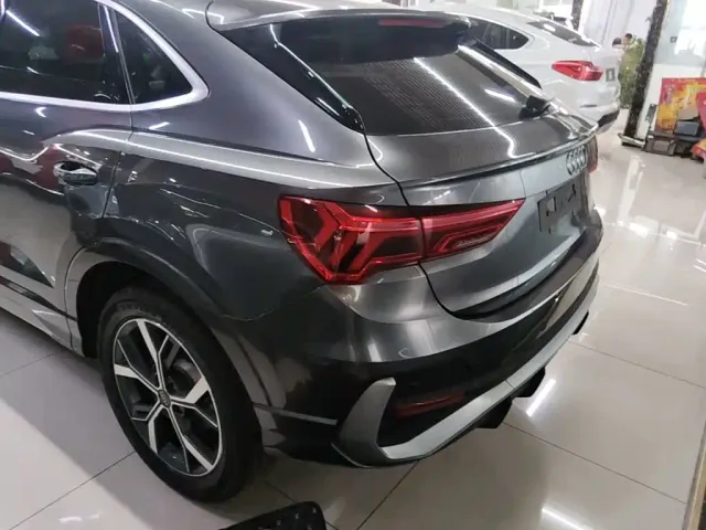 Audi Q3 Sportback — Фото автомобиля 3