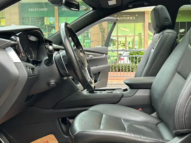 Cadillac XT5 — Фото автомобиля 17
