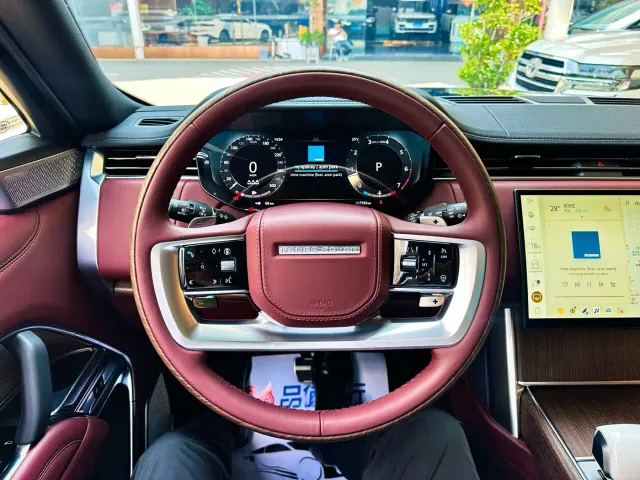 Land Rover Range Rover — Фото автомобиля 8