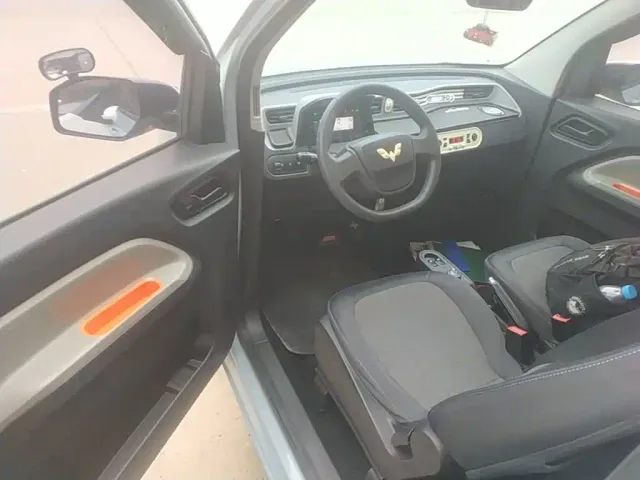 Wuling Hongguang Mini EV — Фото автомобиля 15