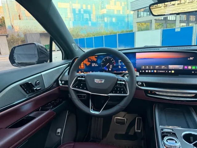 Cadillac XT5 — Фото автомобиля 7