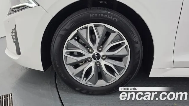 Kia K5 Prestige — Фото автомобиля 5