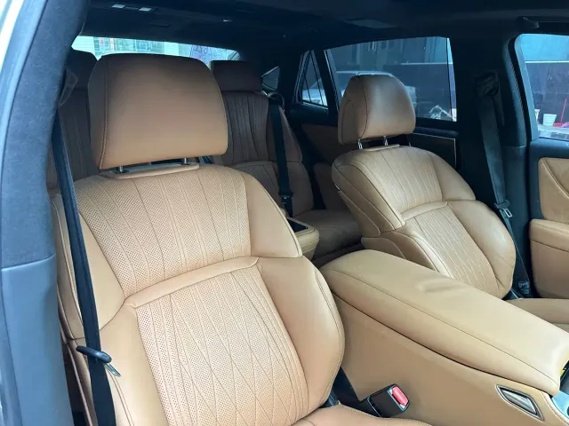 Lexus LS — Фото автомобиля 5