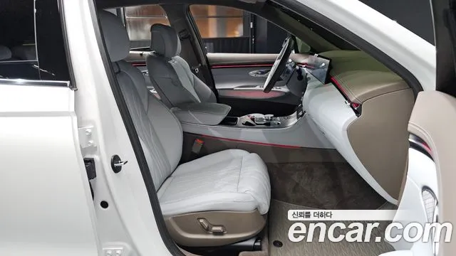 Genesis GV70 — Фото автомобиля 18