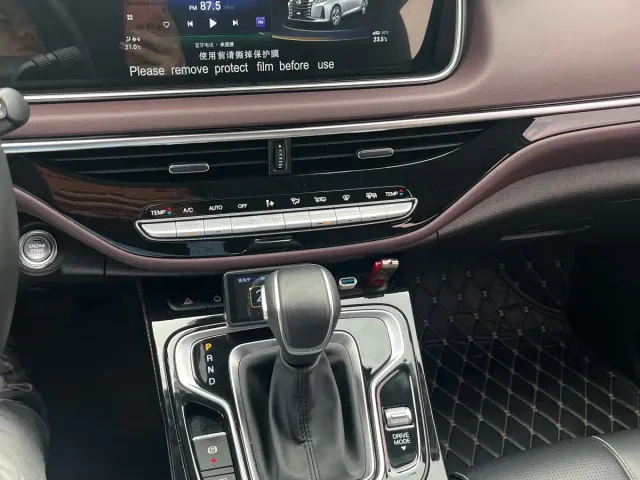GAC Trumpchi M6 — Фото автомобиля 30