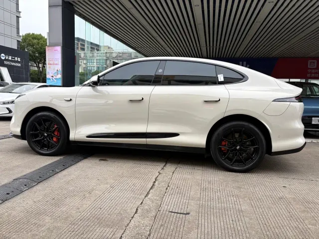 IM Motors LS6 — Фото автомобиля 4