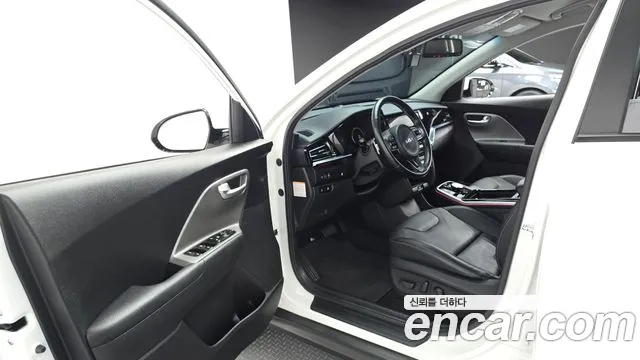 Kia Niro Niro Plus Air — Фото автомобиля 10