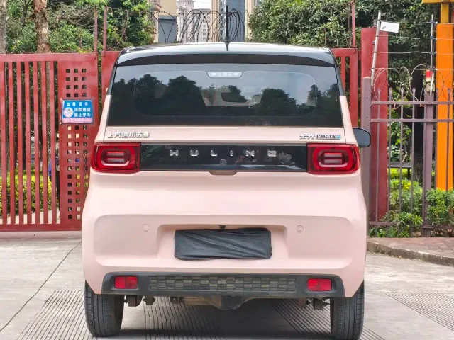 Wuling Hongguang Mini EV — Фото автомобиля 7